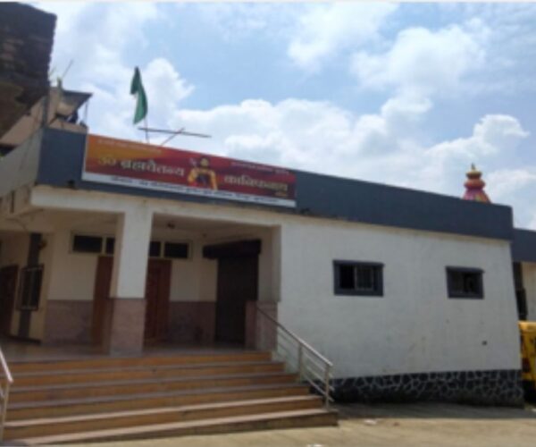 इतर प्राचीन व विशेष मंदिरे